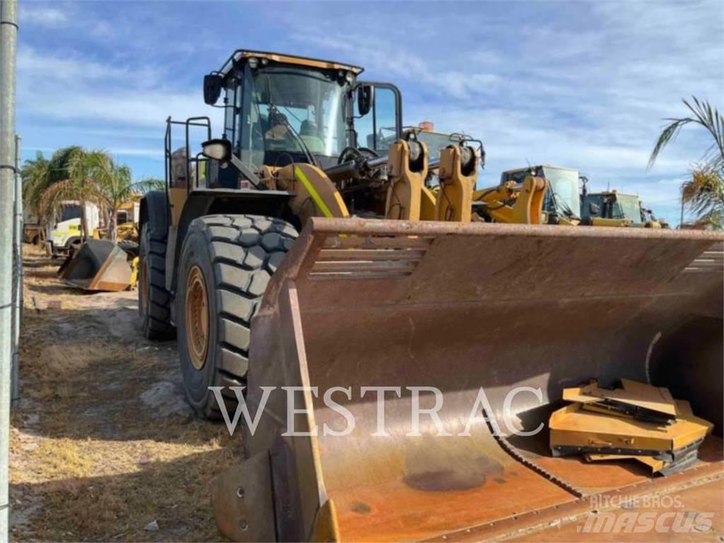CAT 982M Kolesové nakladače
