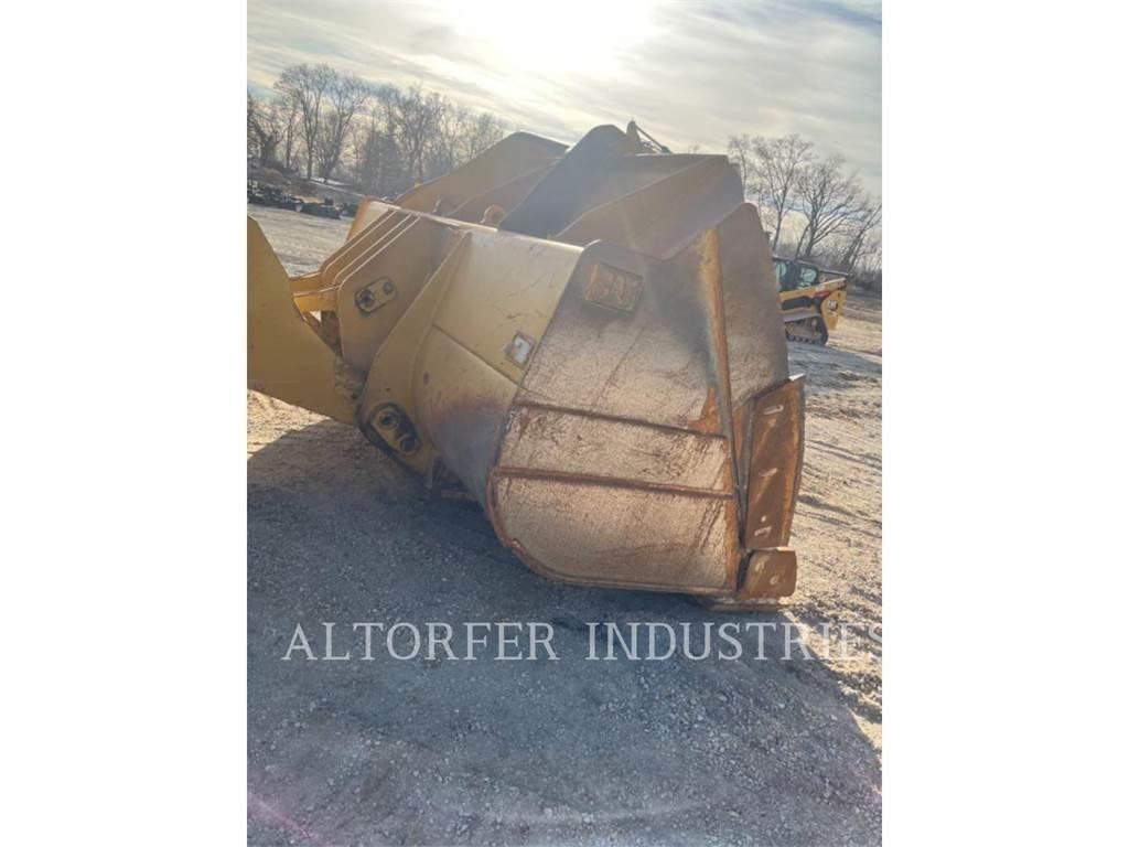 CAT 982M Kolesové nakladače