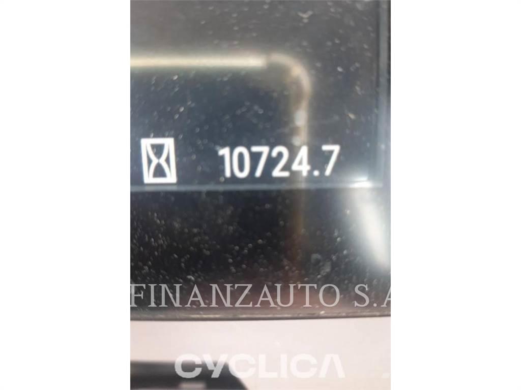 CAT 982M Kolesové nakladače