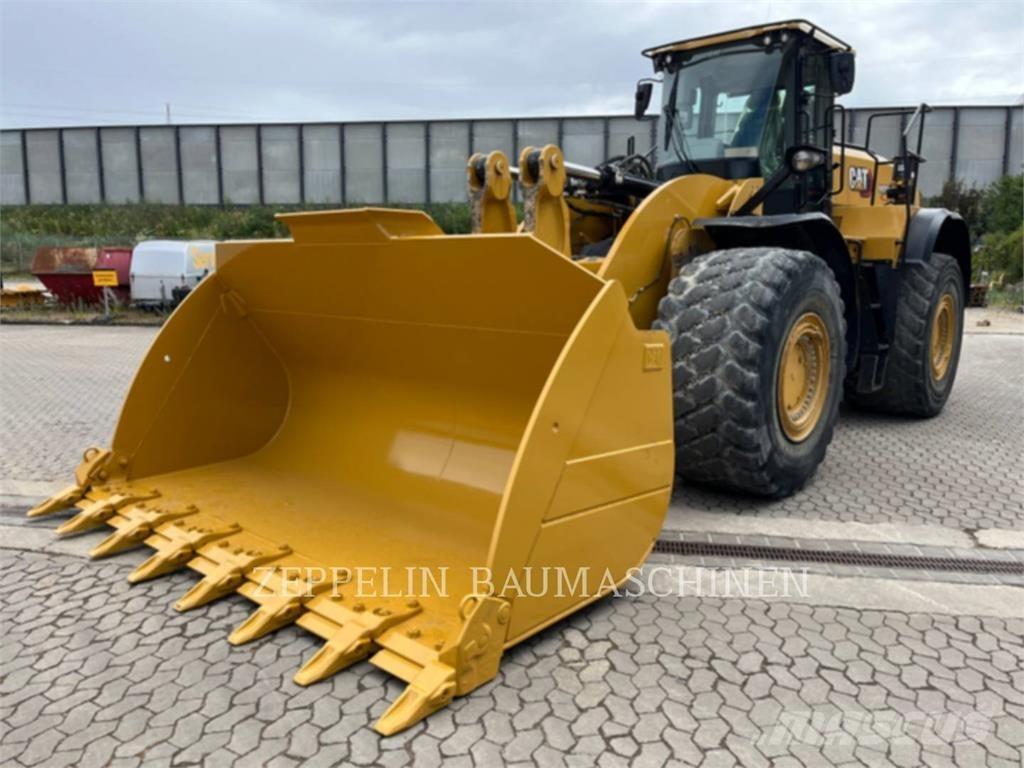CAT 982M Kolesové nakladače