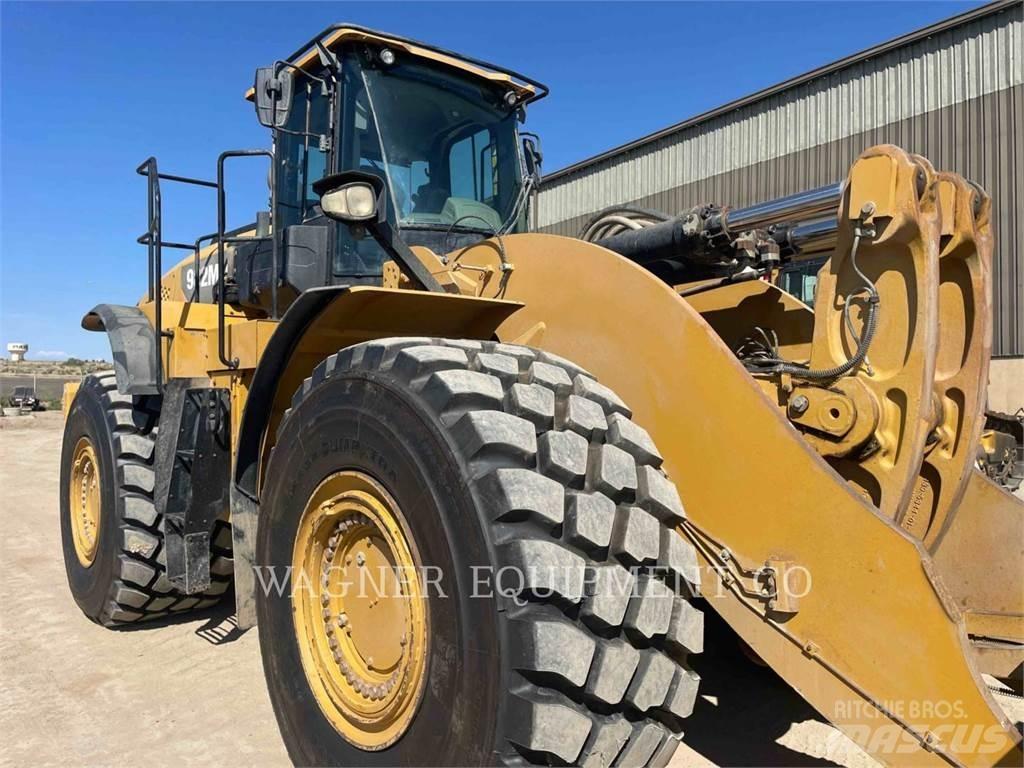 CAT 982M Kolesové nakladače