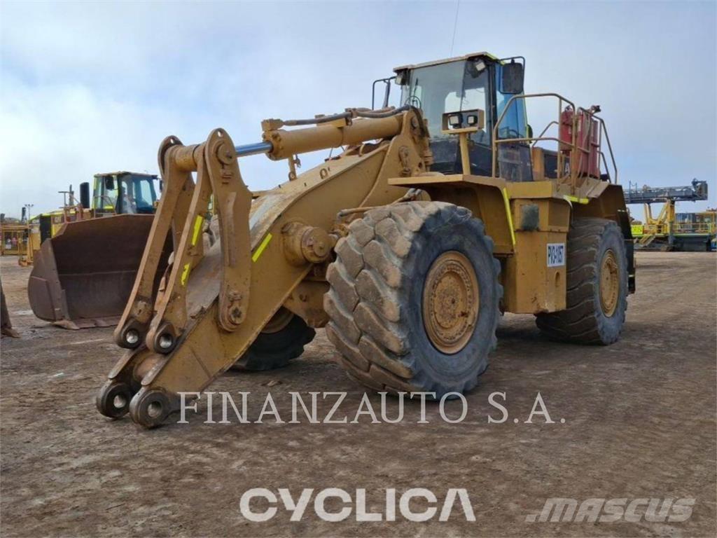 CAT 988G Kolesové nakladače