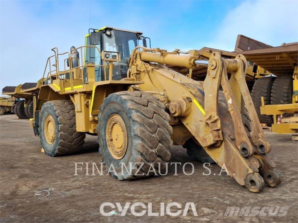 CAT 988G Kolesové nakladače