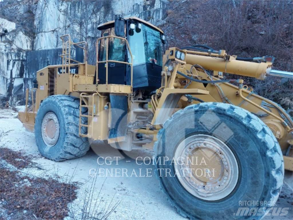 CAT 988H Kolesové nakladače
