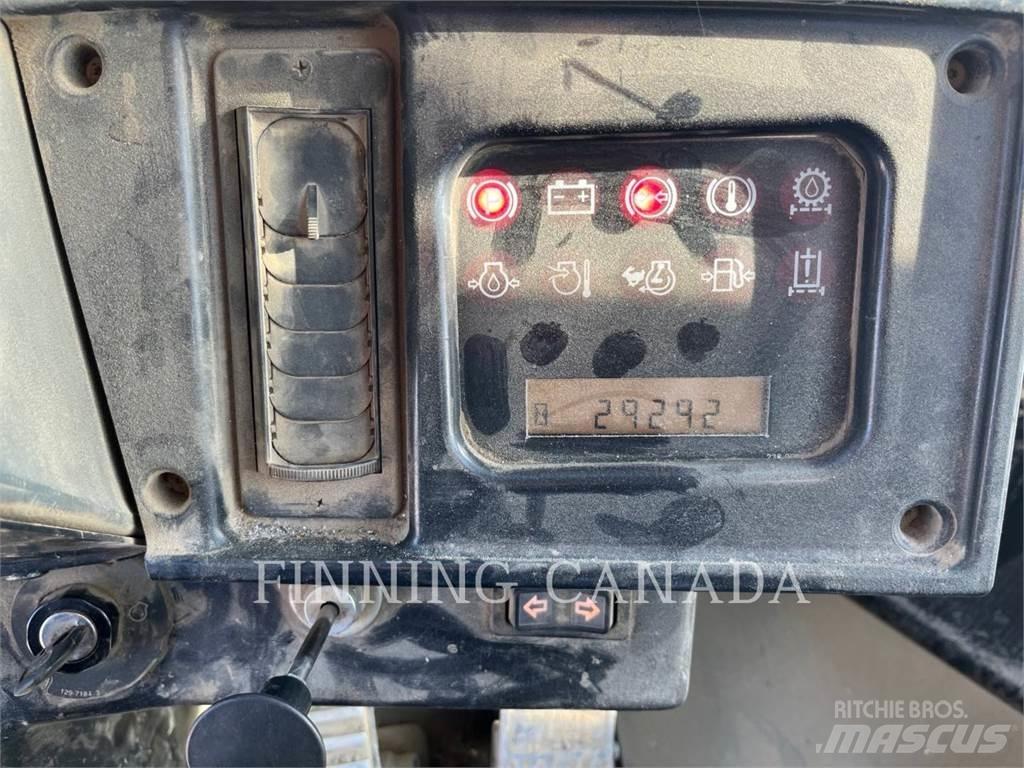 CAT 988H Kolesové nakladače