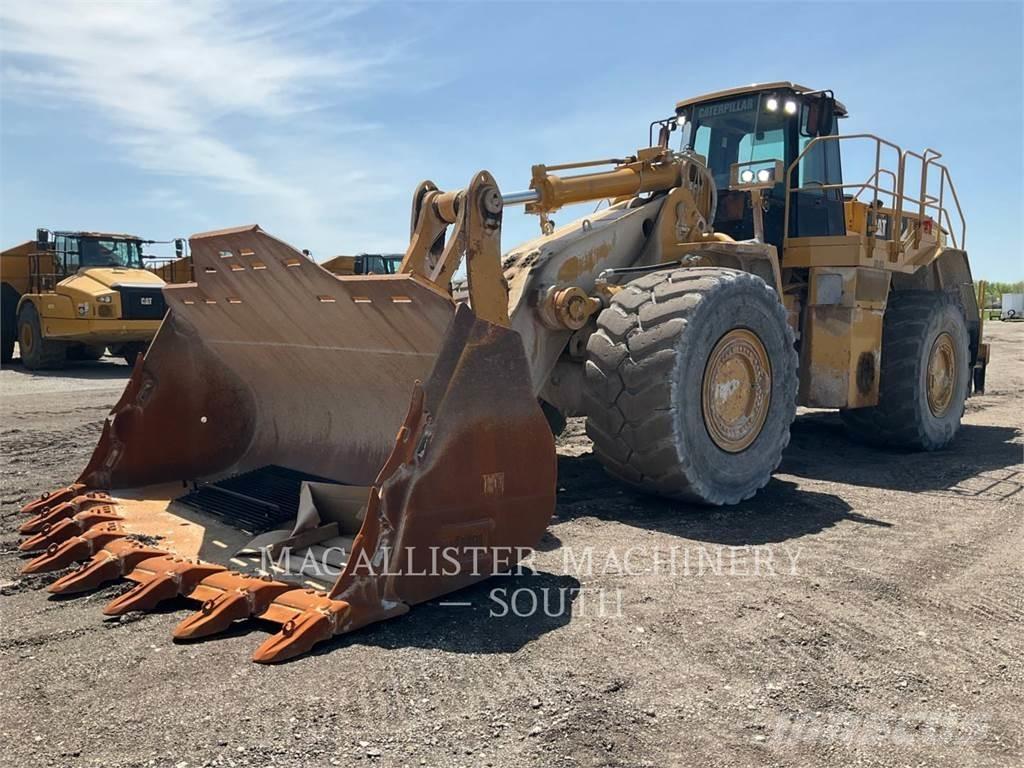 CAT 988H Kolesové nakladače