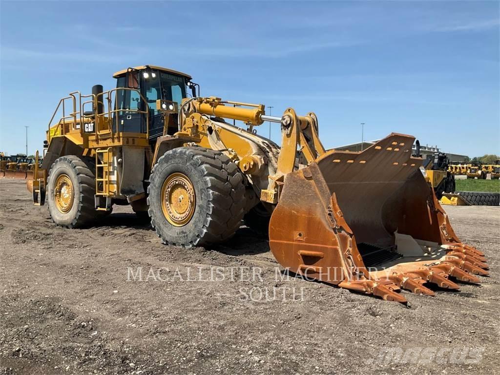 CAT 988H Kolesové nakladače