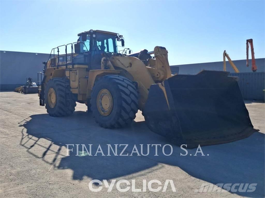 CAT 988K Kolesové nakladače
