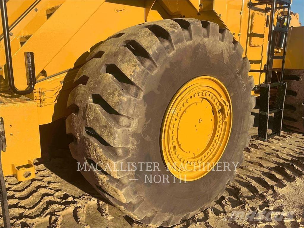 CAT 988K Kolesové nakladače