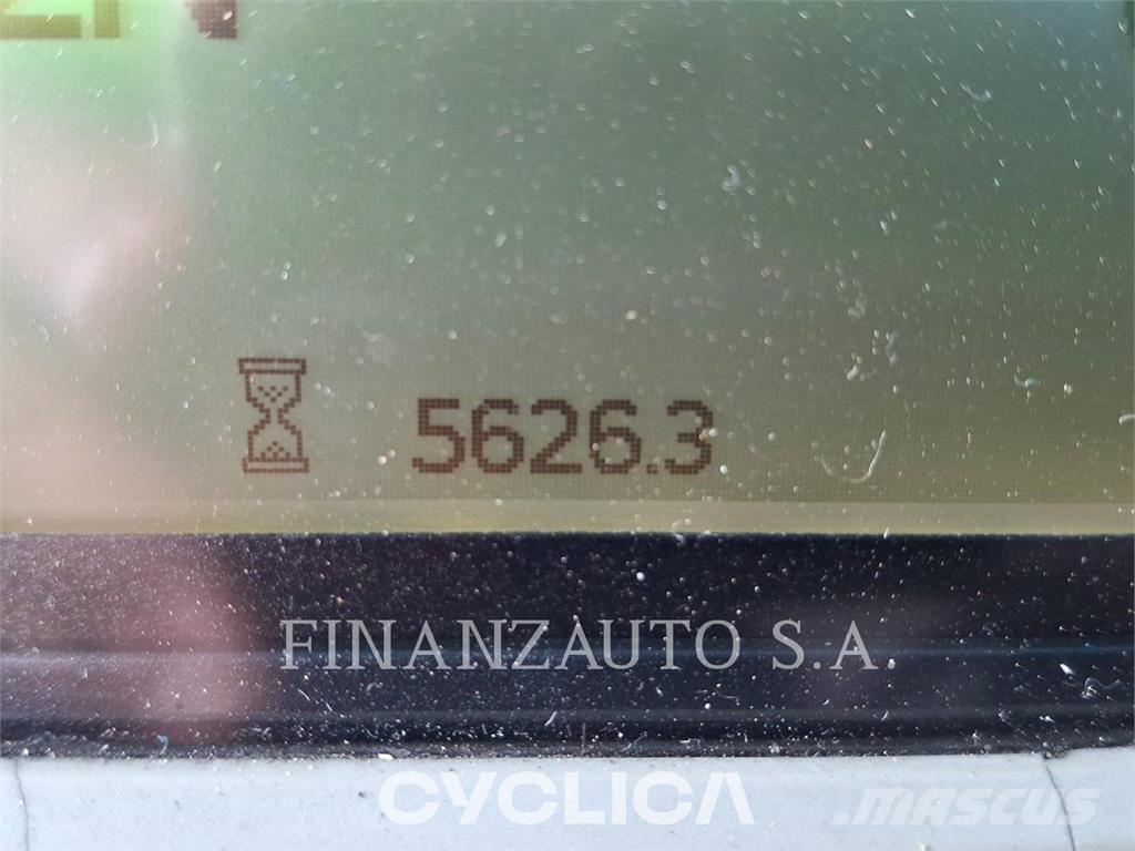 CAT 988K Kolesové nakladače