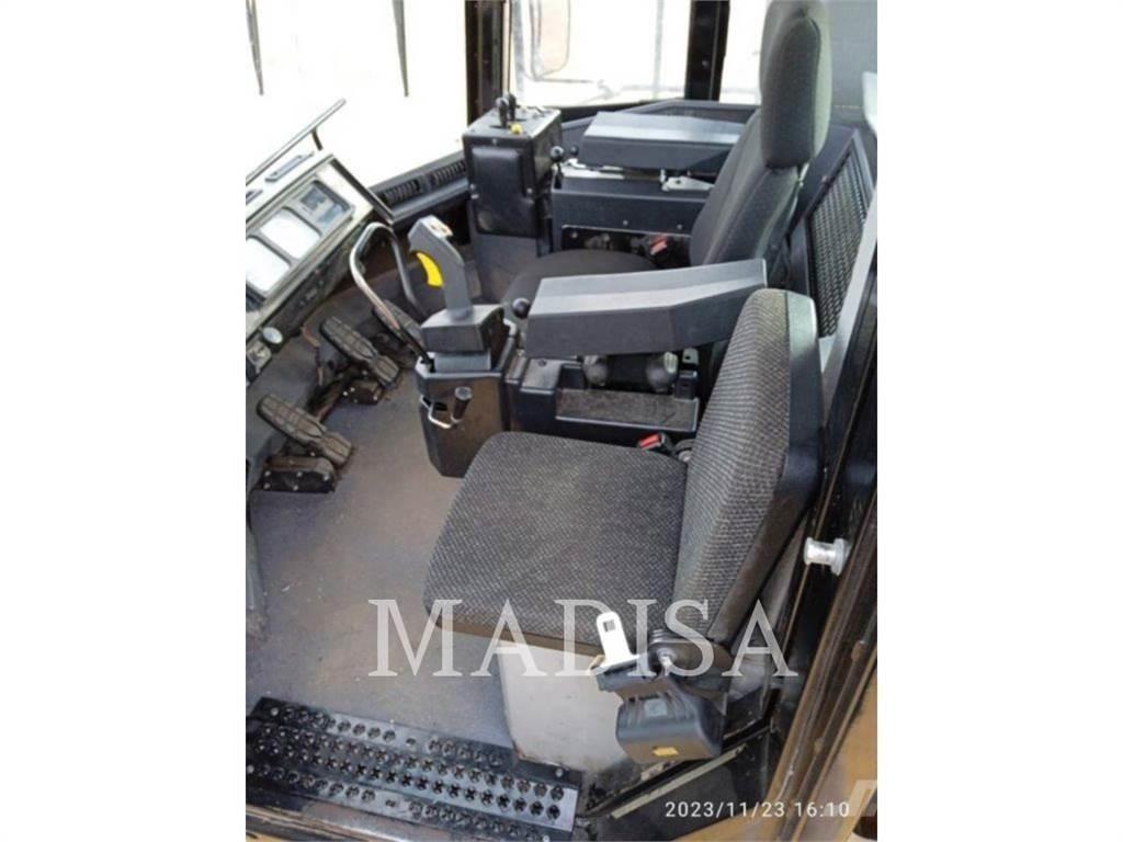 CAT 992 K Kolesové nakladače