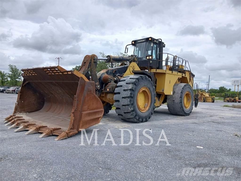 CAT 992G Kolesové nakladače