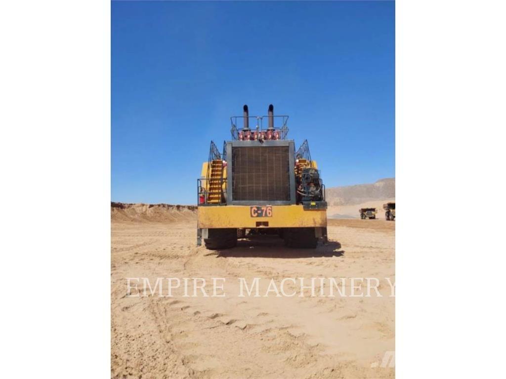 CAT 994H Kolesové nakladače