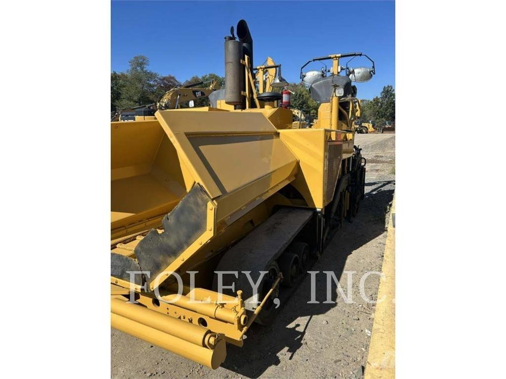 CAT AP-1055D Finišéry