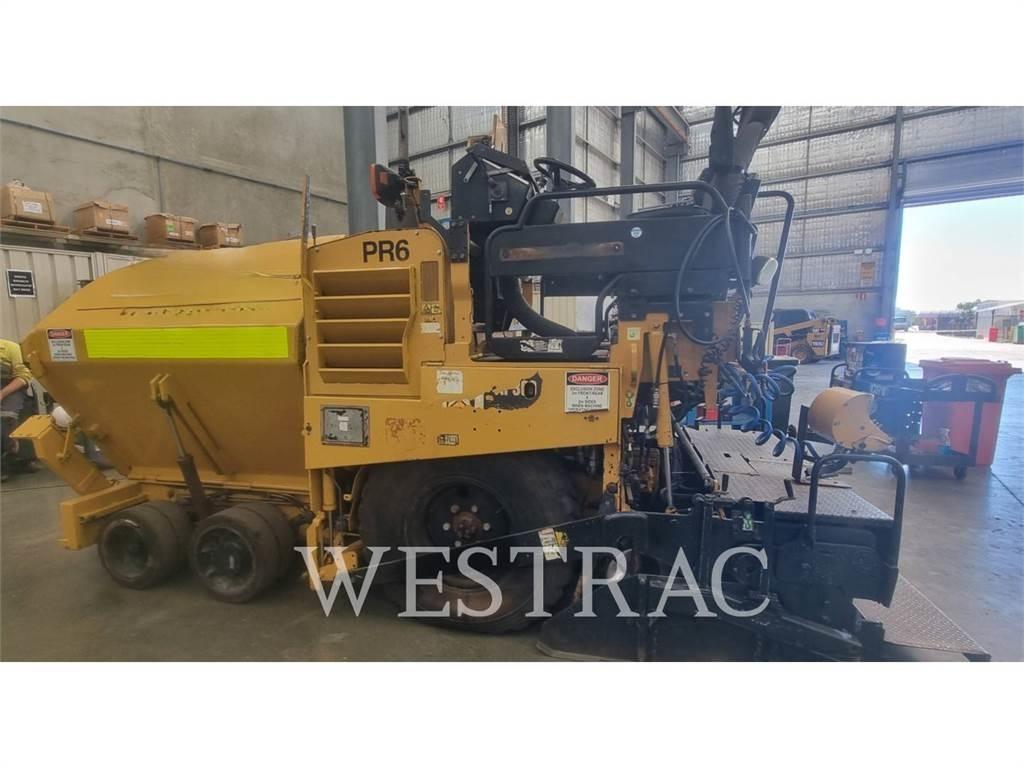 CAT AP-300 Finišéry