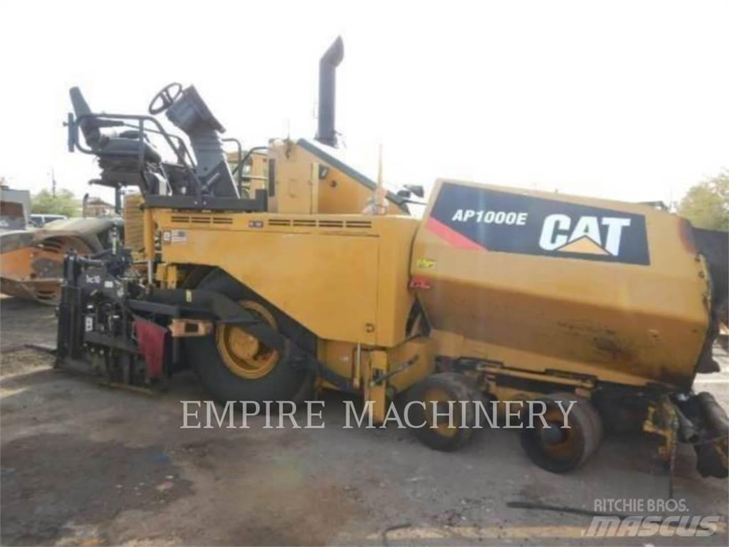 CAT AP1000E Finišéry