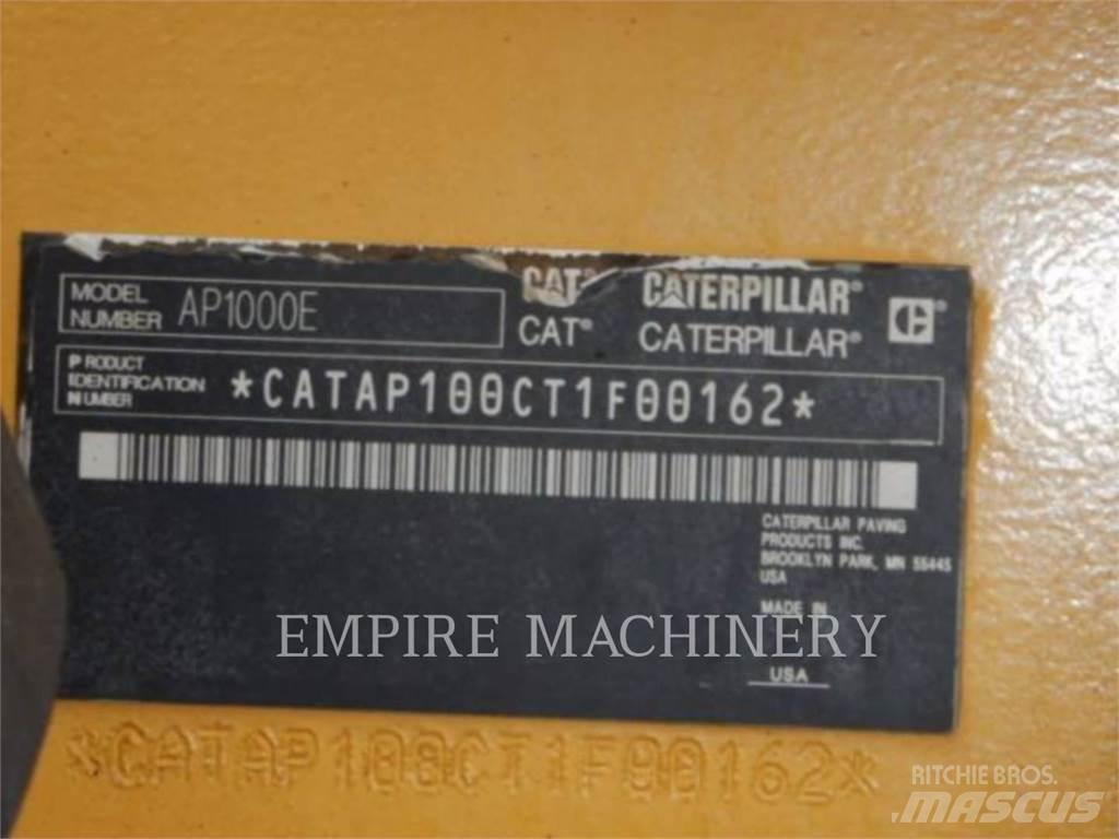 CAT AP1000E Finišéry