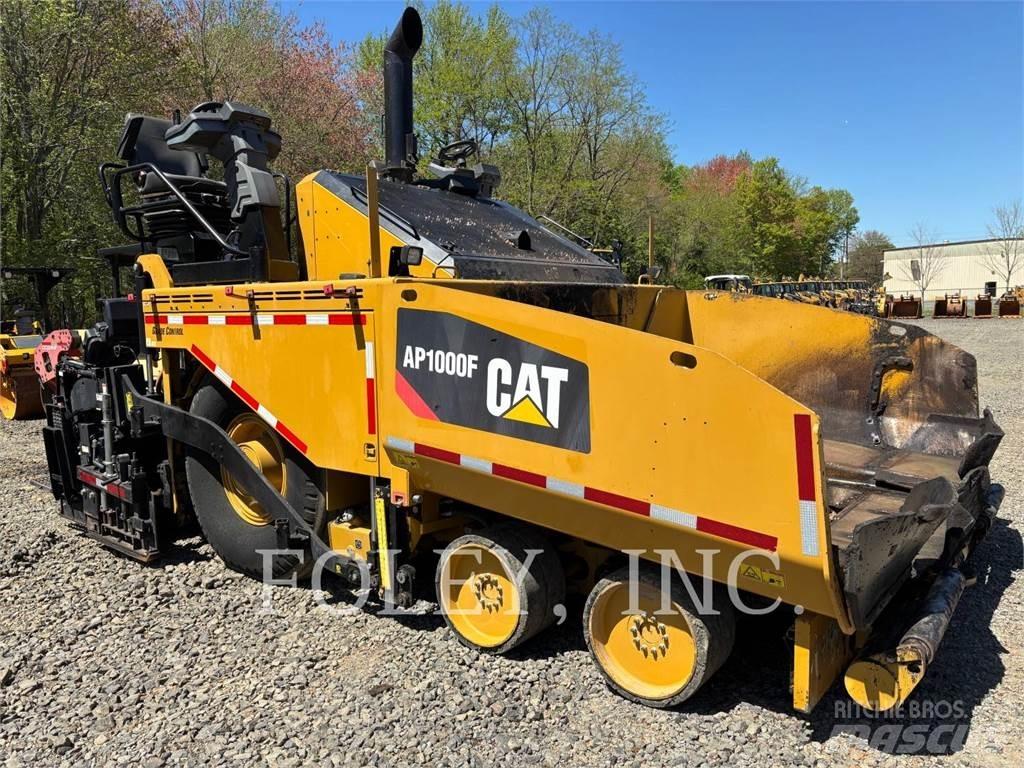 CAT AP1000F Finišéry