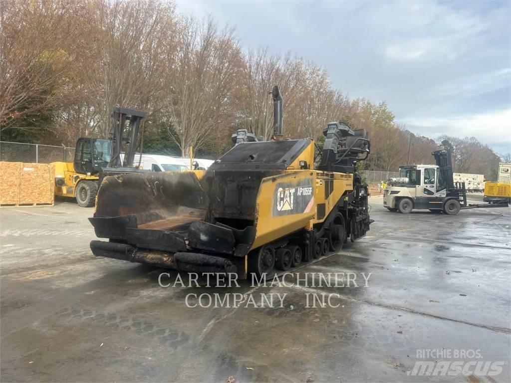 CAT AP1055F Finišéry