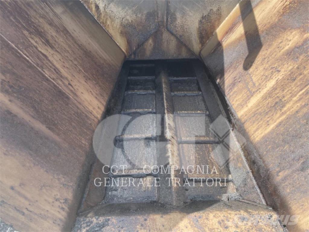 CAT AP300F Finišéry