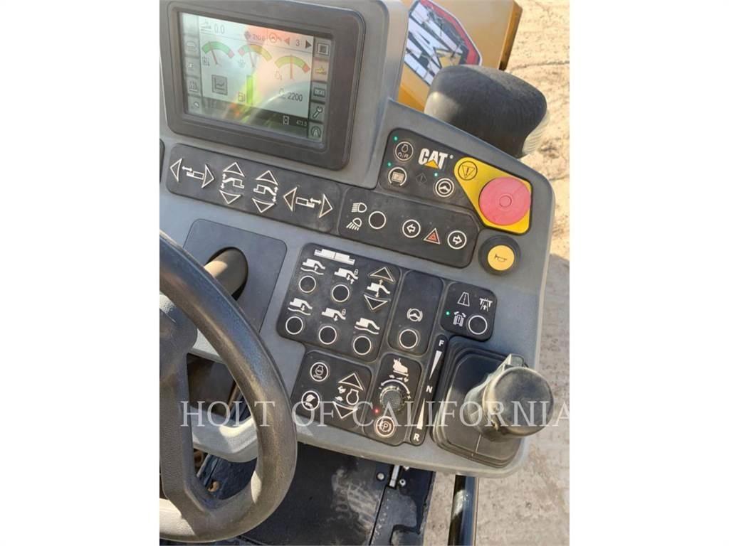 CAT AP355F Finišéry