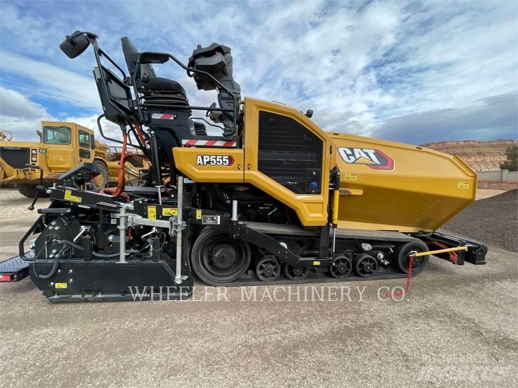 CAT AP555 Finišéry