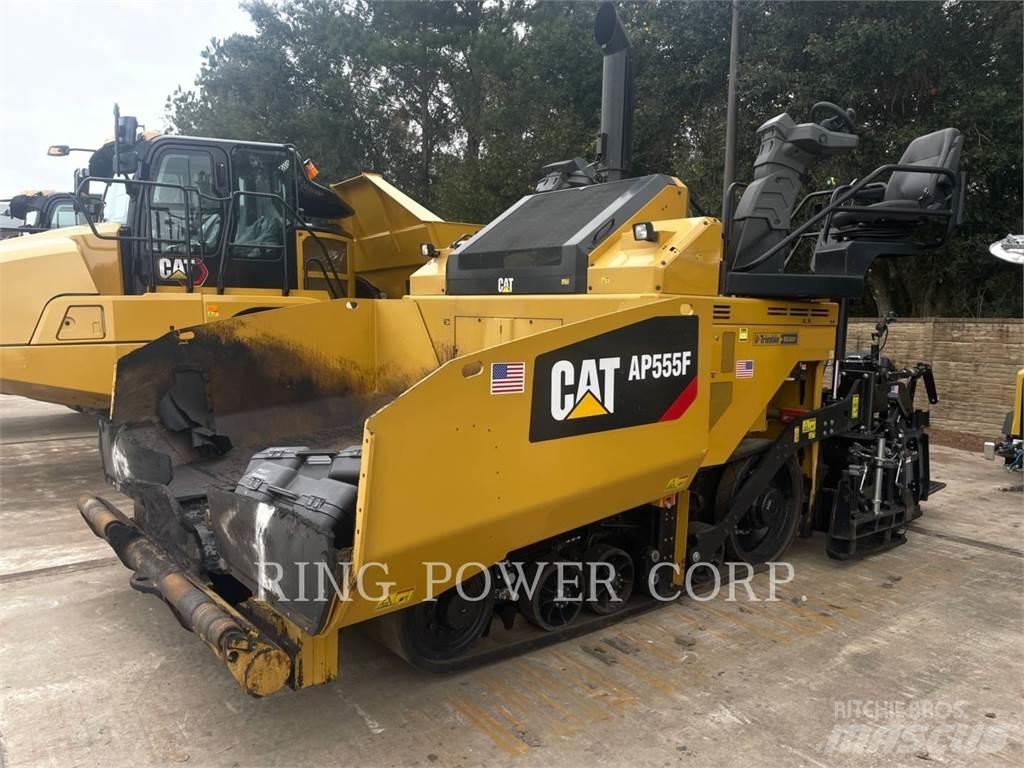 CAT AP555F Recyklovače asfaltu
