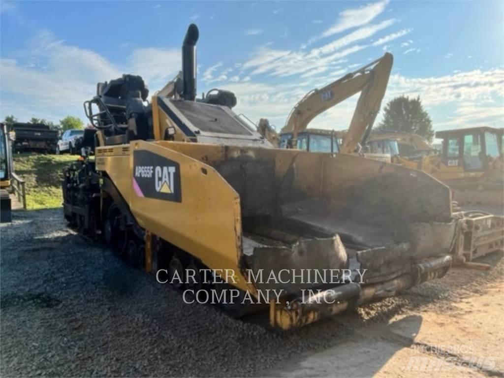 CAT AP655F Finišéry