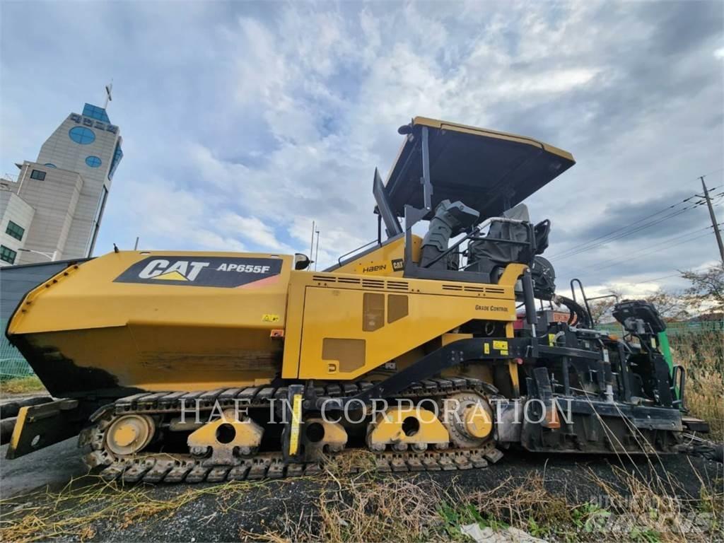 CAT AP655F Finišéry