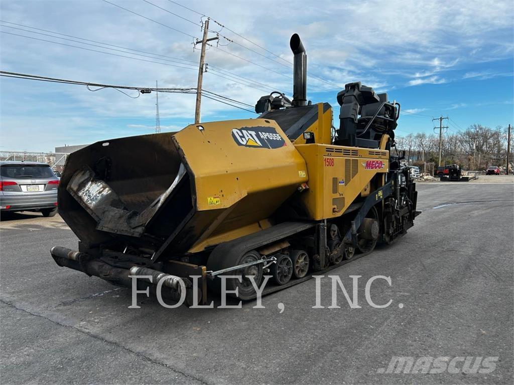 CAT AP655F Finišéry