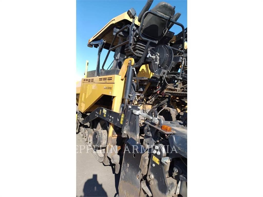 CAT AP655FLRC Finišéry