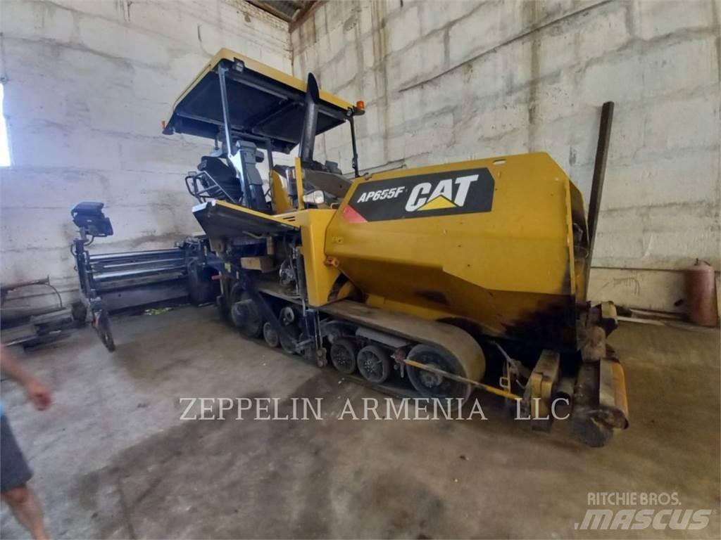 CAT AP655FLRC Finišéry