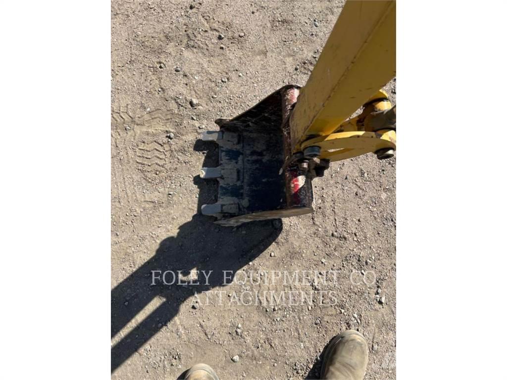 CAT BK300P15 Pásové rýpadlá