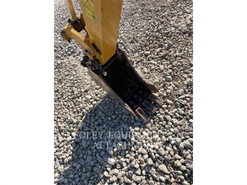 CAT BK301P09 Pásové rýpadlá