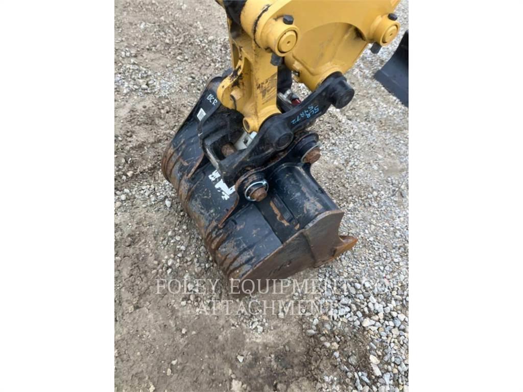 CAT BK302P24 Pásové rýpadlá