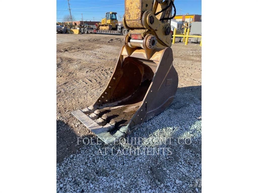 CAT BKHEXPCB42 Pásové rýpadlá