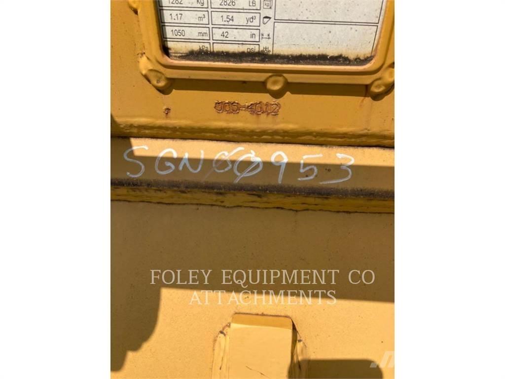 CAT BKHEXPDB42 Pásové rýpadlá