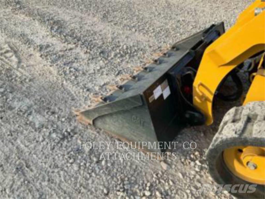 CAT BKSSLGP74T Šmykom riadené nakladače