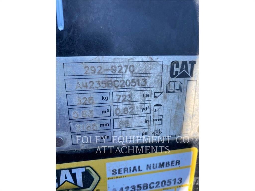 CAT BKSSLGP86S Šmykom riadené nakladače