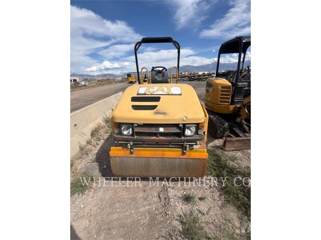 CAT CB-334E Kombinované valce