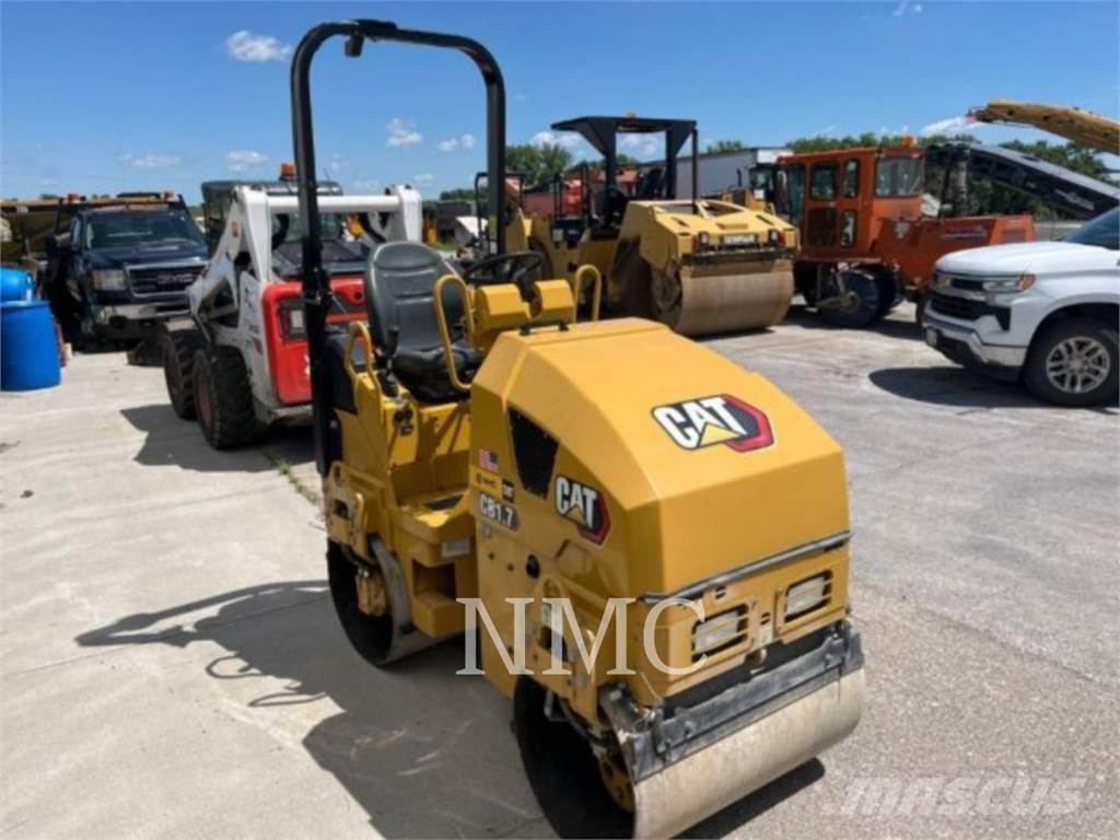 CAT CB1.7 Pôdne kompaktory