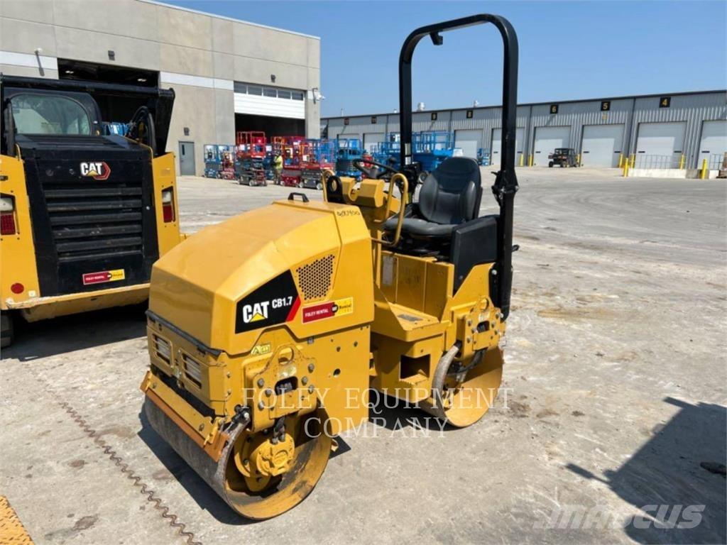 CAT CB1.7-03 Pôdne kompaktory