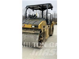 CAT CB13 Tandemové valce