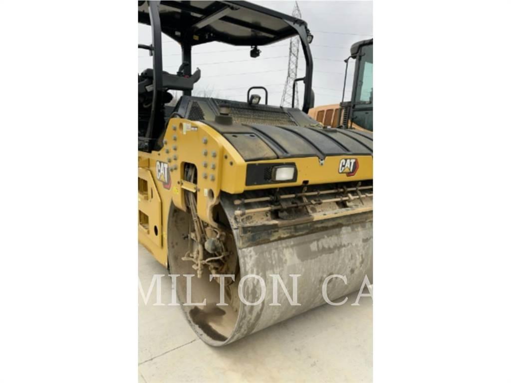 CAT CB13 Tandemové valce