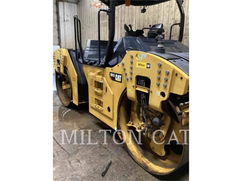 CAT CB13 Tandemové valce
