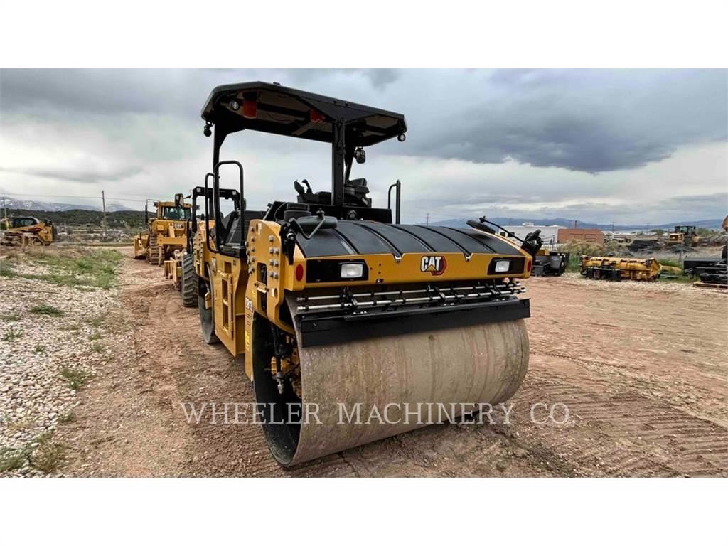 CAT CB13 Tandemové valce