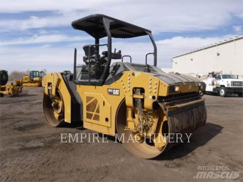 CAT CB13 Tandemové valce