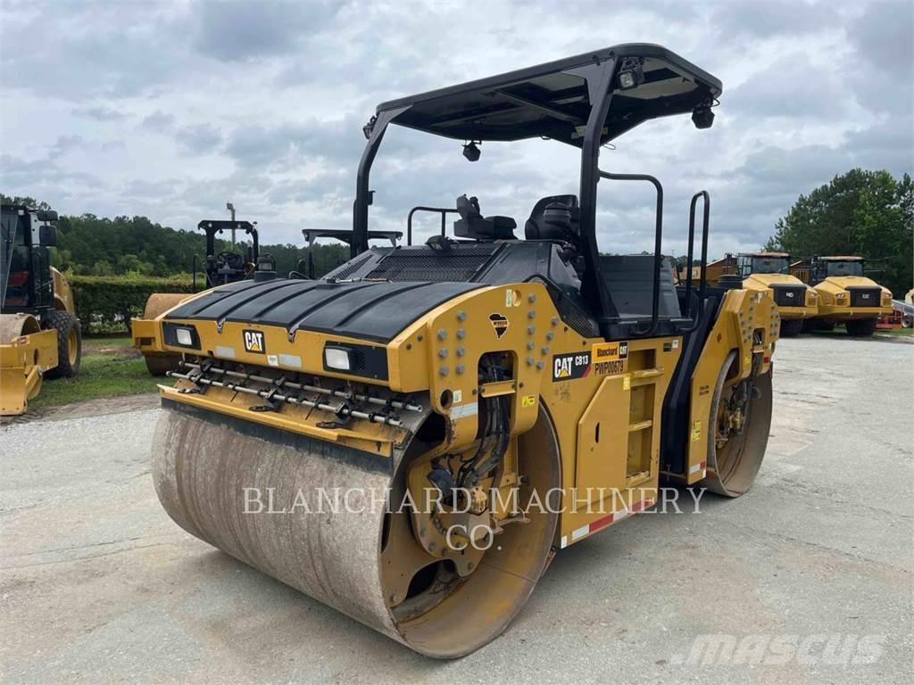 CAT CB13 Tandemové valce