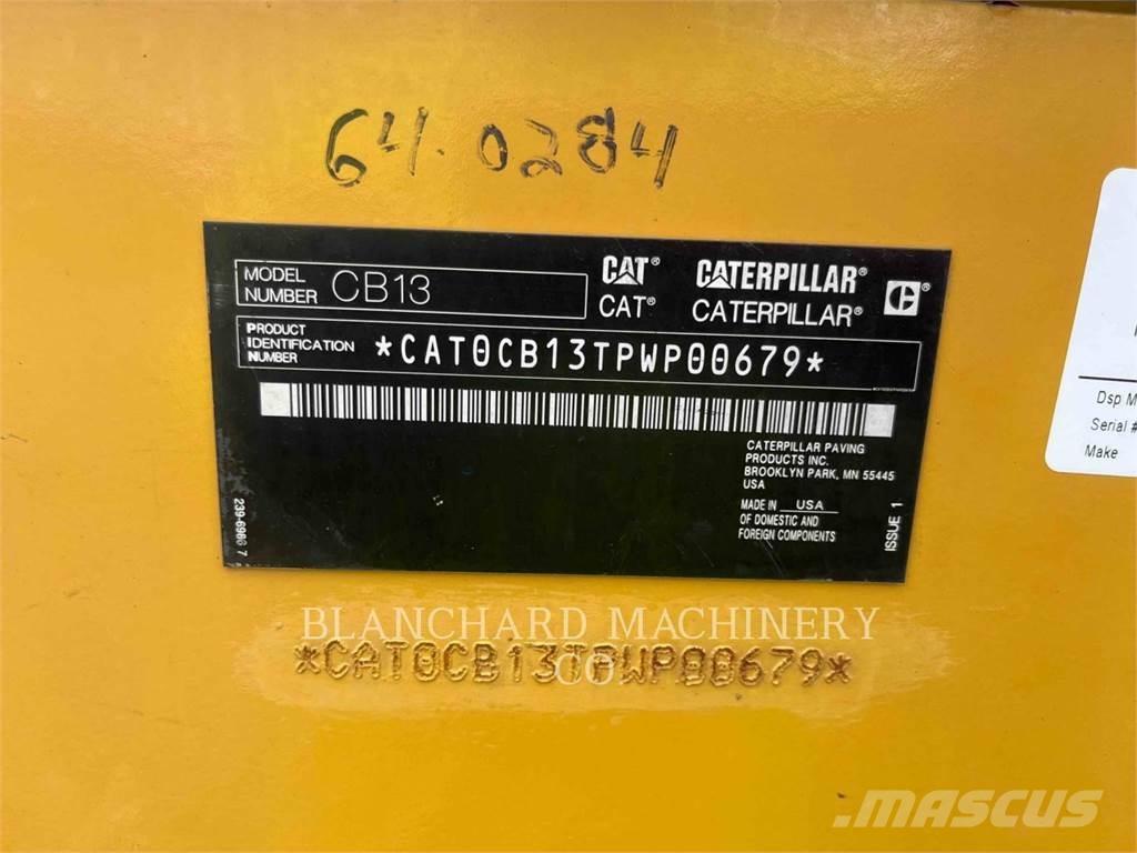 CAT CB13 Tandemové valce