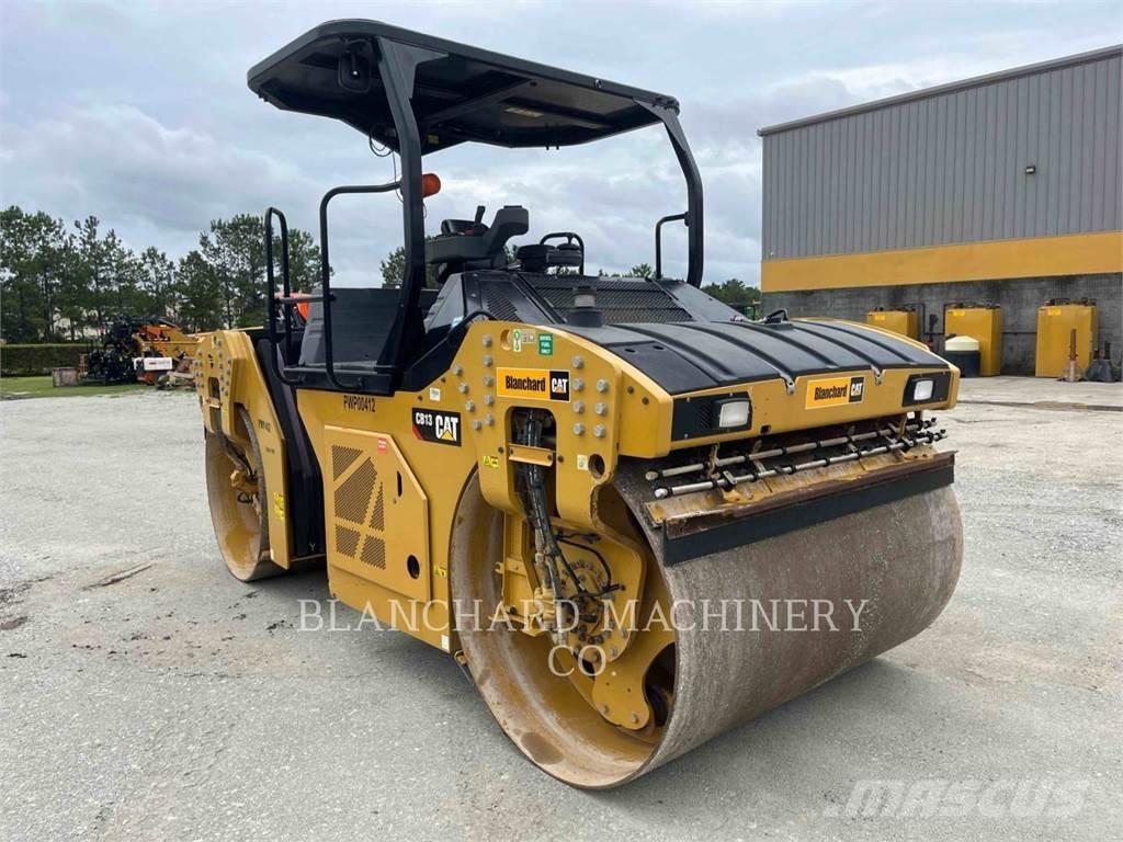 CAT CB13 Tandemové valce